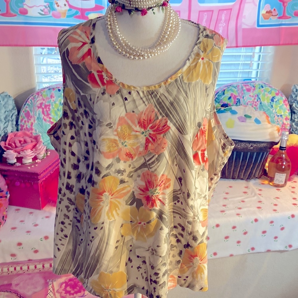 Christina Hope peach floral top with beads